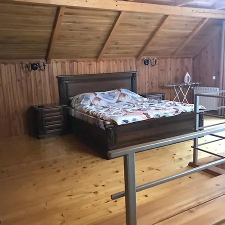 בקתה Vacation Yabluniv