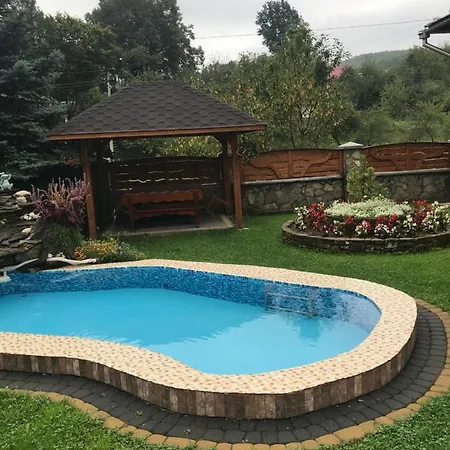 Vacation Chalet Yabluniv